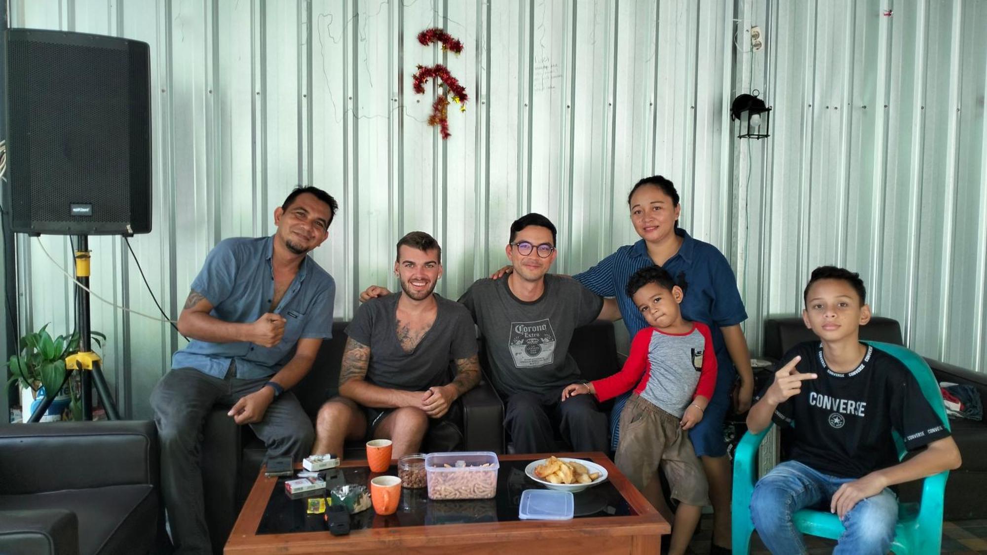 G-Rima Home Stay Labuan Bajo Buitenkant foto