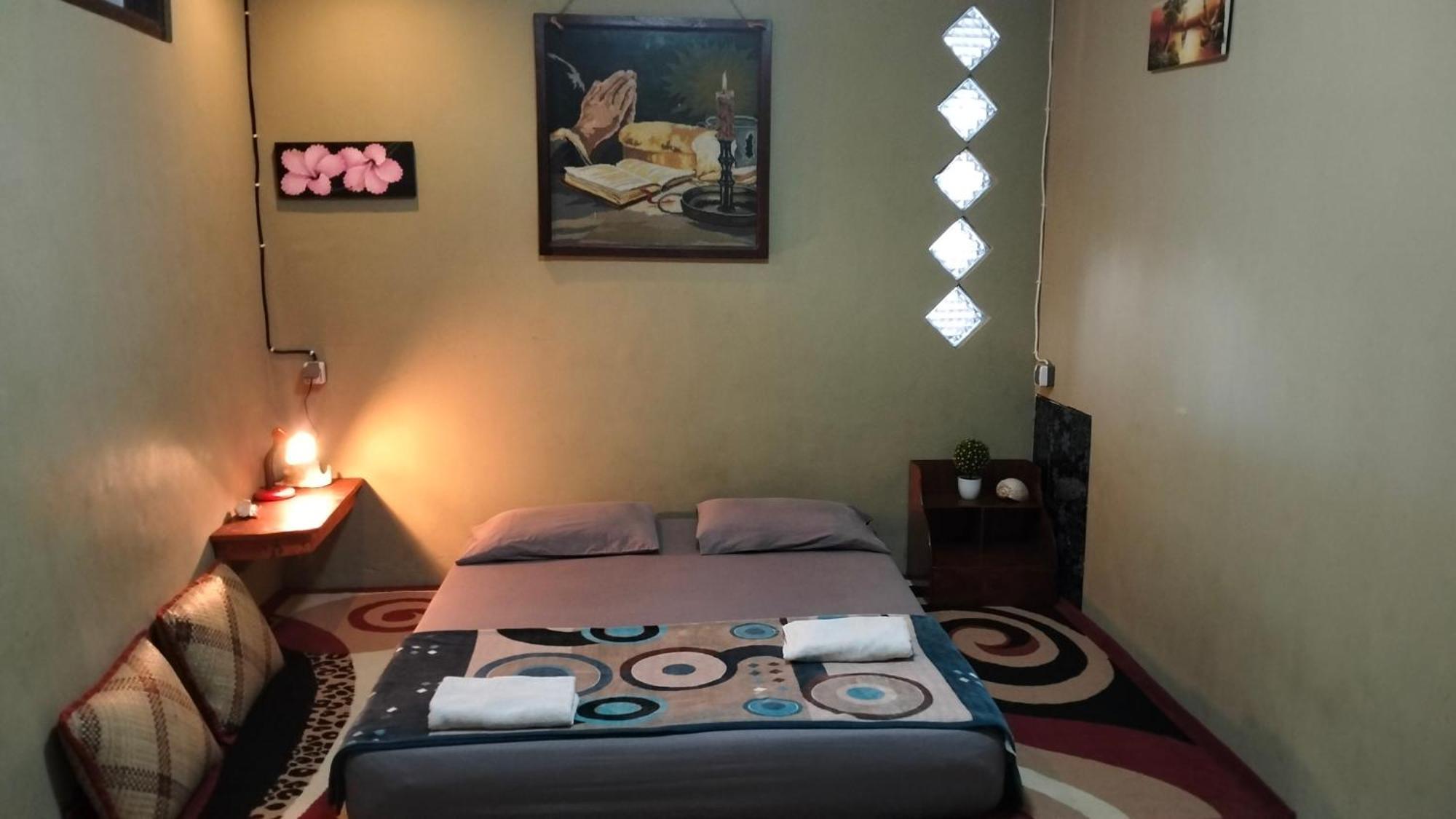 G-Rima Home Stay Labuan Bajo Kamer foto